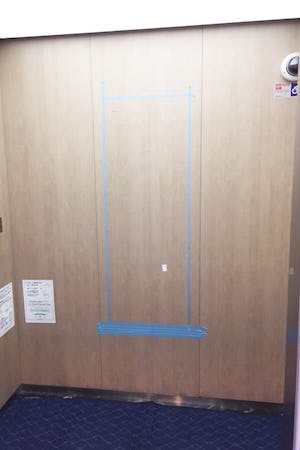 マンション内のエレベーターに設置したエレベーターミラー/M社様(2)