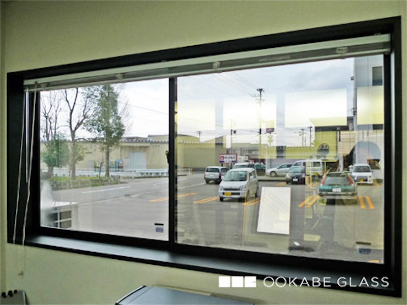 「熱線反射ガラス」を設置した窓 : 室内から見た場合