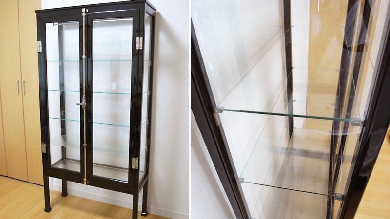 震災で破損した「ガラスキャビネット」の棚板を修復した事例(熊本県