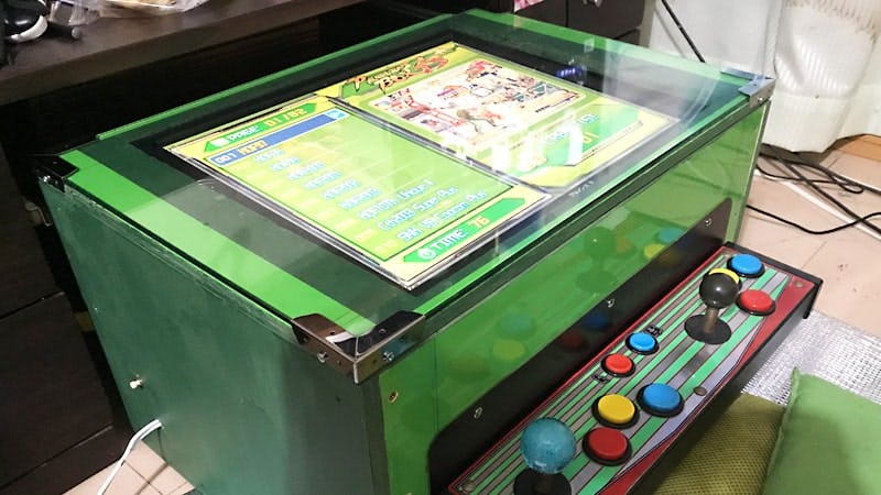 アーケードゲーム機の天板に「透明ガラス」を設置した事例(神奈川県相模原市 T様)｜オーダーガラス板.com