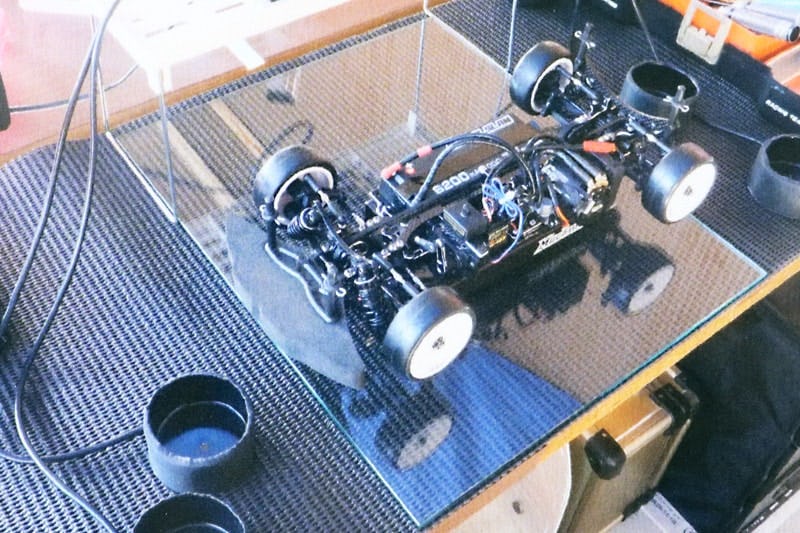 ラジコンのセッティングボードに「強化ガラス」を使用した事例(千葉県 ...
